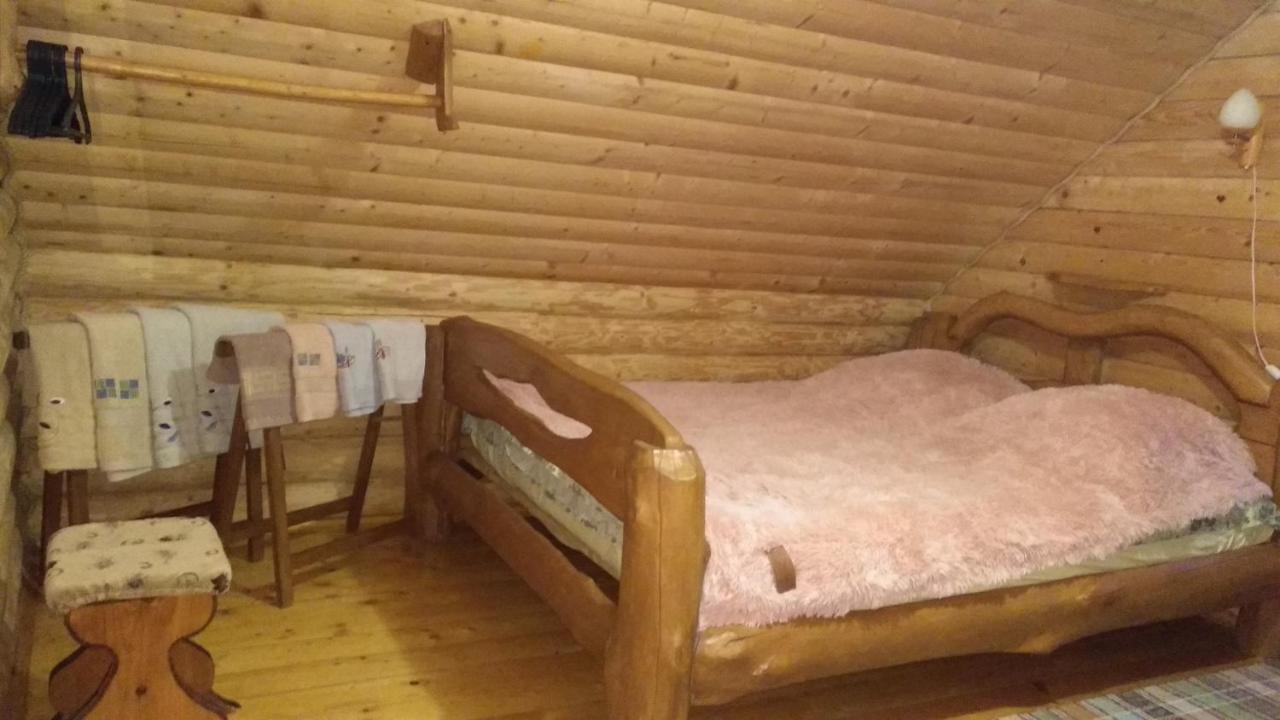Будинок відпочинку у медовому раю