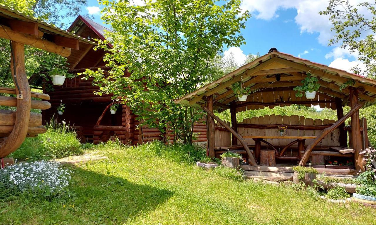 Ferienhaus у медовому раю Rostoka (Transcarpathia)